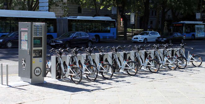 cine Abigarrado Pelmel Alquiler de bicicletas en Madrid | Turismo Madrid