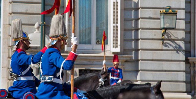 Relevo solemne y cambio de Guardia en el Palacio Real