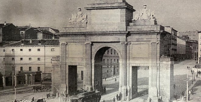 La historia de Madrid con postales - Puerta de Toledo