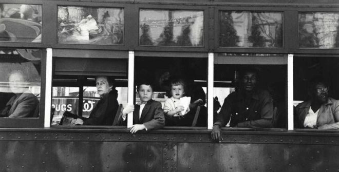 Robert Frank, Tranvía. Nueva Orleans, 1955 © Robert Frank Foundation, from The Americans