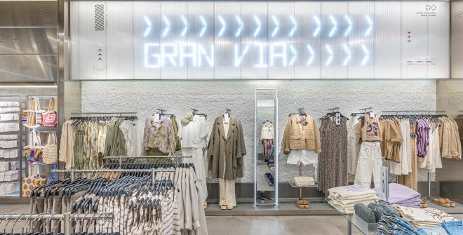 plaza las antenas pull and bear