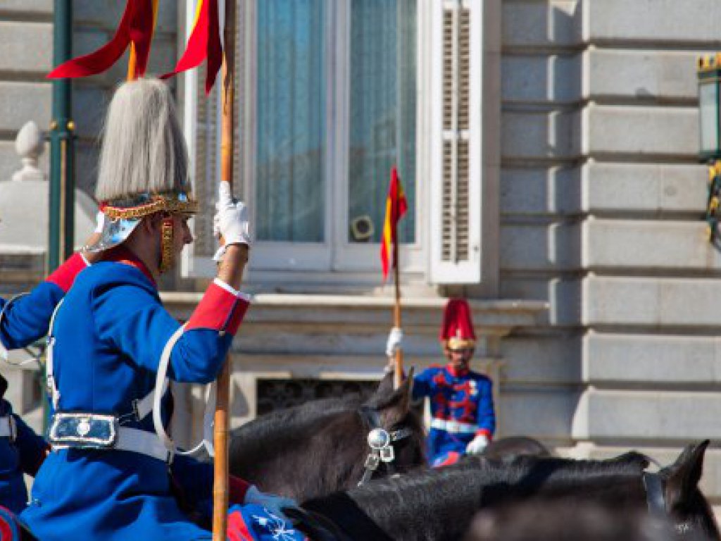 Relevo solemne y cambio de Guardia en el Palacio Real