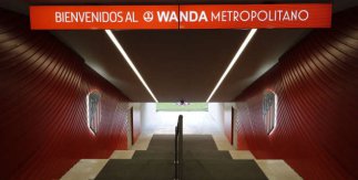 Entrada al terreno de juego del estadio del Atlético de Madrid. Tour Wanda Metropolitano